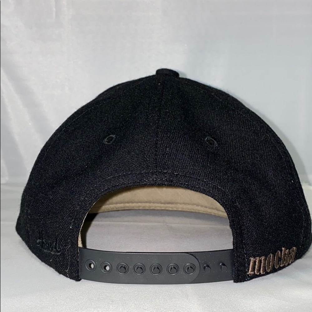 H Snapback - Picture 3 of 3